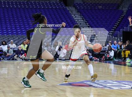 Thumbnail 2 in DeSoto vs. South Grand Prairie (UIL 6A State Final) photogallery.