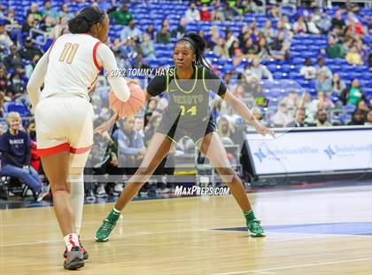 Thumbnail 3 in DeSoto vs. South Grand Prairie (UIL 6A State Final) photogallery.