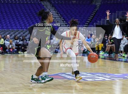 Thumbnail 2 in DeSoto vs. South Grand Prairie (UIL 6A State Final) photogallery.