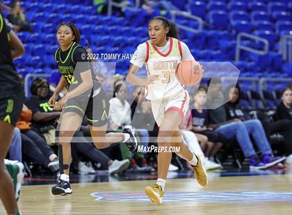 Thumbnail 1 in DeSoto vs. South Grand Prairie (UIL 6A State Final) photogallery.