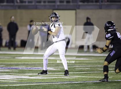 Thumbnail 3 in Clark @ Harlan (UIL 6A Football Bi-District Playoff) photogallery.