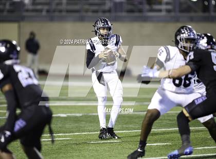 Thumbnail 3 in Clark @ Harlan (UIL 6A Football Bi-District Playoff) photogallery.
