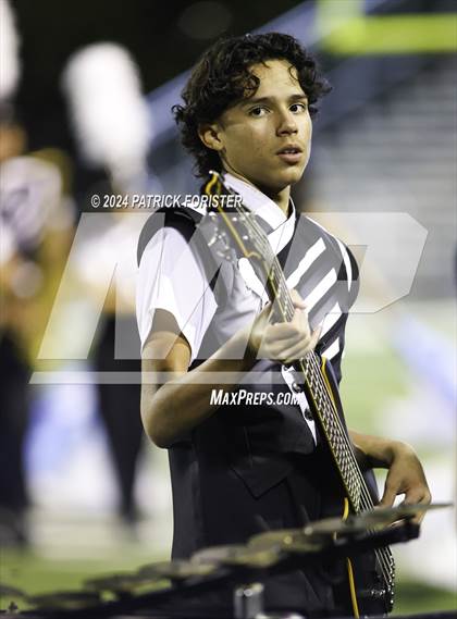 Thumbnail 1 in Clark @ Harlan (UIL 6A Football Bi-District Playoff) photogallery.