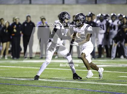 Thumbnail 1 in Clark @ Harlan (UIL 6A Football Bi-District Playoff) photogallery.