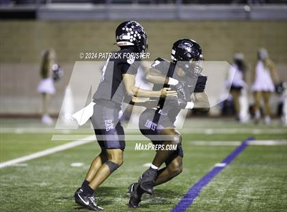 Thumbnail 1 in Clark @ Harlan (UIL 6A Football Bi-District Playoff) photogallery.