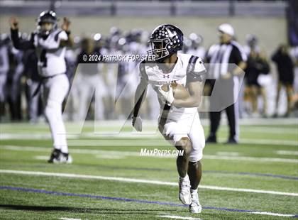 Thumbnail 2 in Clark @ Harlan (UIL 6A Football Bi-District Playoff) photogallery.