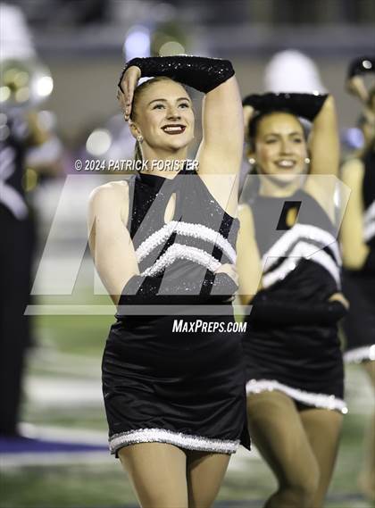 Thumbnail 2 in Clark @ Harlan (UIL 6A Football Bi-District Playoff) photogallery.