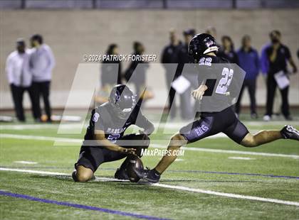 Thumbnail 1 in Clark @ Harlan (UIL 6A Football Bi-District Playoff) photogallery.