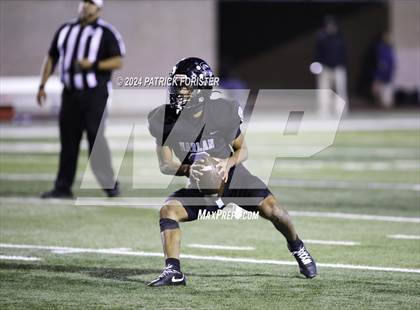 Thumbnail 3 in Clark @ Harlan (UIL 6A Football Bi-District Playoff) photogallery.