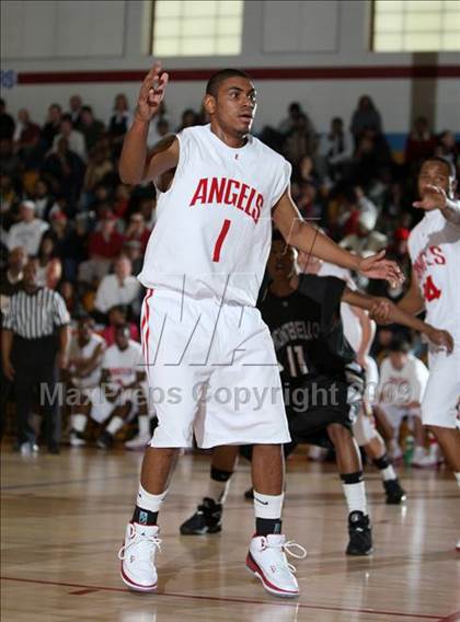 Thumbnail 2 in Montbello vs. Denver East photogallery.
