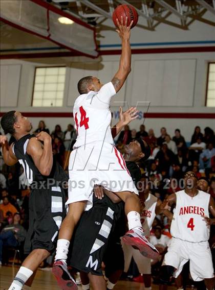 Thumbnail 1 in Montbello vs. Denver East photogallery.
