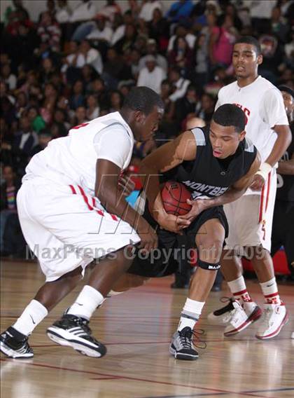 Thumbnail 2 in Montbello vs. Denver East photogallery.