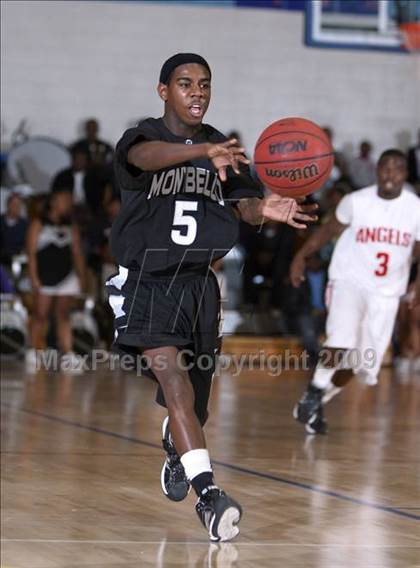 Thumbnail 1 in Montbello vs. Denver East photogallery.