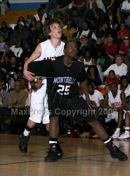 Thumbnail 3 in Montbello vs. Denver East photogallery.