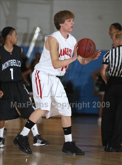 Thumbnail 3 in Montbello vs. Denver East photogallery.