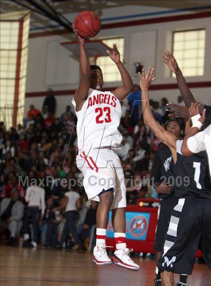 Thumbnail 3 in Montbello vs. Denver East photogallery.