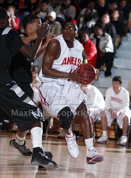 Thumbnail 2 in Montbello vs. Denver East photogallery.