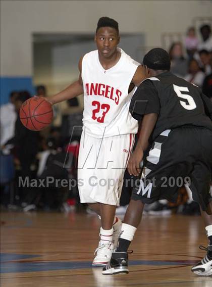 Thumbnail 2 in Montbello vs. Denver East photogallery.