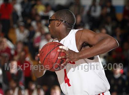 Thumbnail 2 in Montbello vs. Denver East photogallery.