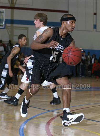 Thumbnail 3 in Montbello vs. Denver East photogallery.