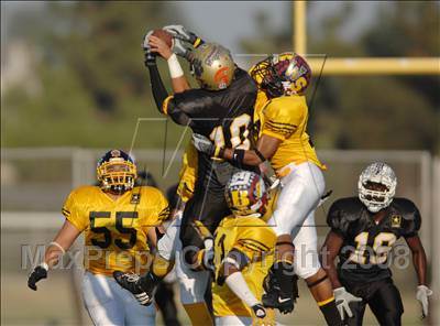 Thumbnail 1 in Army Strong Fiesta Bowl photogallery.