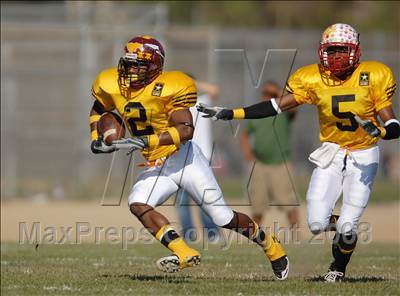 Thumbnail 3 in Army Strong Fiesta Bowl photogallery.
