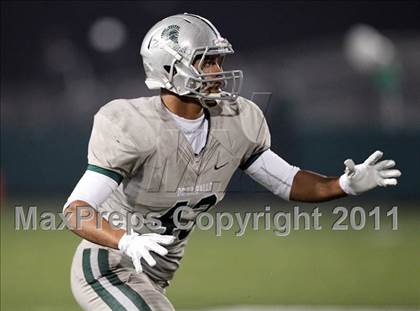 Thumbnail 3 in California @ De La Salle photogallery.