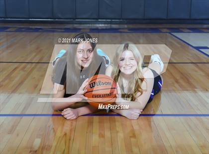 Thumbnail 2 in Northwest Christian - Team Pictures photogallery.
