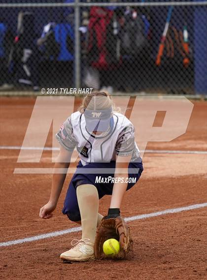 Thumbnail 1 in Tri-West Hendricks @ Frankfort photogallery.