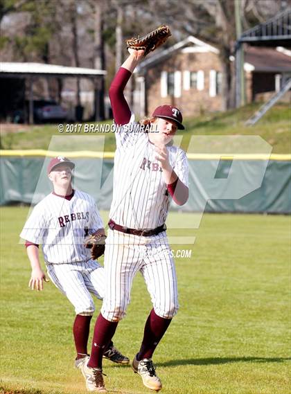 Thumbnail 1 in Jemison @ Thorsby photogallery.
