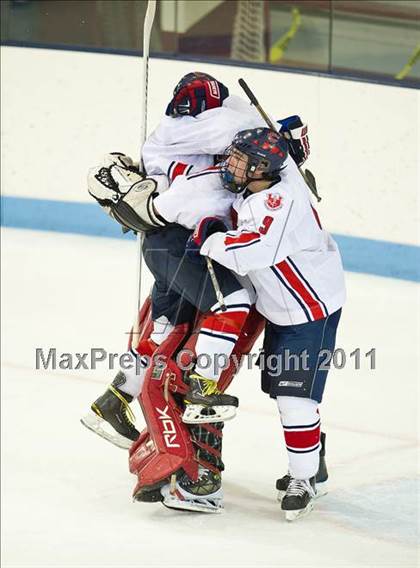 Thumbnail 2 in St. Mary's vs Central Catholic (MIAA Super 8 Play-in) photogallery.