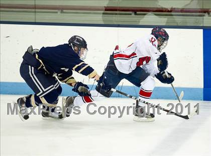 Thumbnail 3 in St. Mary's vs Central Catholic (MIAA Super 8 Play-in) photogallery.
