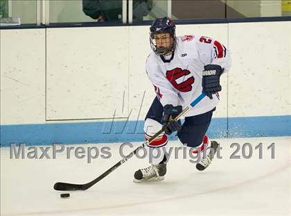 Thumbnail 3 in St. Mary's vs Central Catholic (MIAA Super 8 Play-in) photogallery.