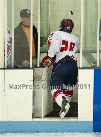Thumbnail 3 in St. Mary's vs Central Catholic (MIAA Super 8 Play-in) photogallery.