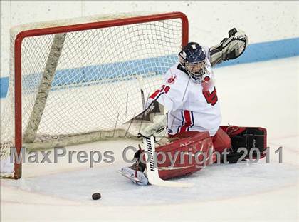 Thumbnail 3 in St. Mary's vs Central Catholic (MIAA Super 8 Play-in) photogallery.