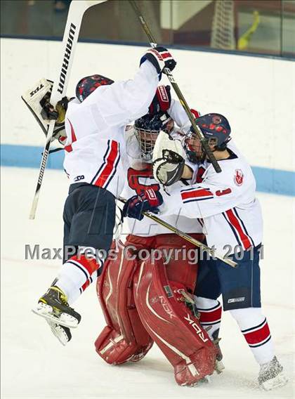 Thumbnail 3 in St. Mary's vs Central Catholic (MIAA Super 8 Play-in) photogallery.