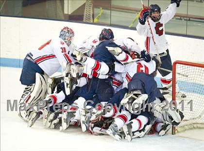 Thumbnail 1 in St. Mary's vs Central Catholic (MIAA Super 8 Play-in) photogallery.