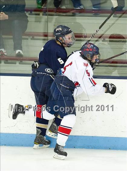 Thumbnail 3 in St. Mary's vs Central Catholic (MIAA Super 8 Play-in) photogallery.