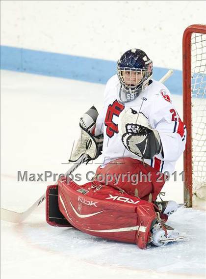 Thumbnail 3 in St. Mary's vs Central Catholic (MIAA Super 8 Play-in) photogallery.