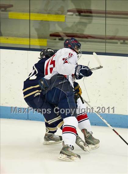 Thumbnail 3 in St. Mary's vs Central Catholic (MIAA Super 8 Play-in) photogallery.