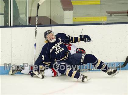 Thumbnail 1 in St. Mary's vs Central Catholic (MIAA Super 8 Play-in) photogallery.
