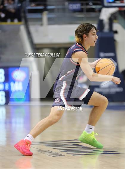 Thumbnail 2 in Woods Cross vs. Olympus (UHSAA 5A Final) photogallery.