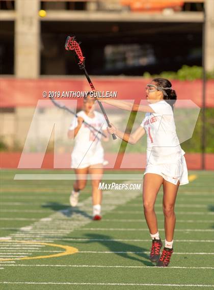 Thumbnail 1 in Trabuco Hills @ Mater Dei photogallery.