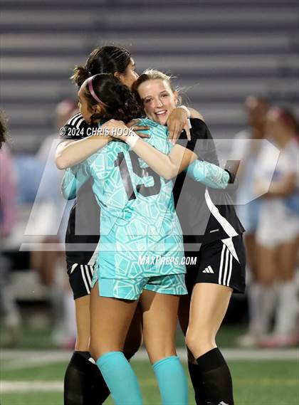 Thumbnail 3 in Buena vs Salpointe Catholic (Brandon Bean Soccer Tournament) photogallery.