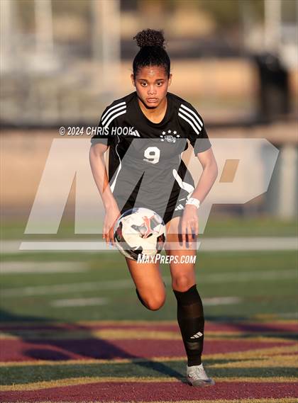 Thumbnail 1 in Buena vs Salpointe Catholic (Brandon Bean Soccer Tournament) photogallery.