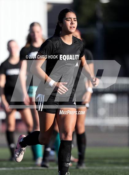 Thumbnail 2 in Buena vs Salpointe Catholic (Brandon Bean Soccer Tournament) photogallery.