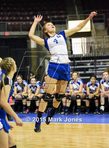 Thumbnail 2 in Desert Edge vs. Snowflake (AIA D3 Playoff) photogallery.