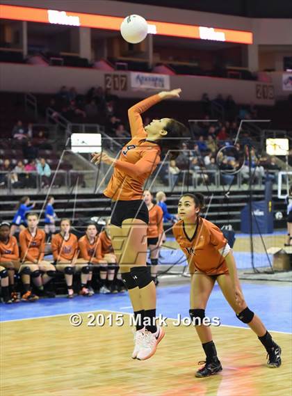 Thumbnail 3 in Desert Edge vs. Snowflake (AIA D3 Playoff) photogallery.