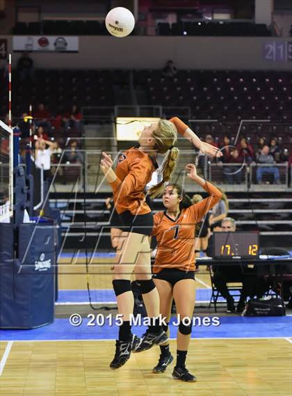 Thumbnail 2 in Desert Edge vs. Snowflake (AIA D3 Playoff) photogallery.