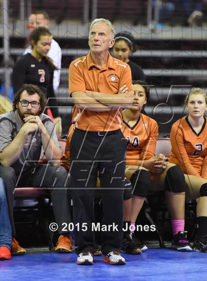 Thumbnail 2 in Desert Edge vs. Snowflake (AIA D3 Playoff) photogallery.